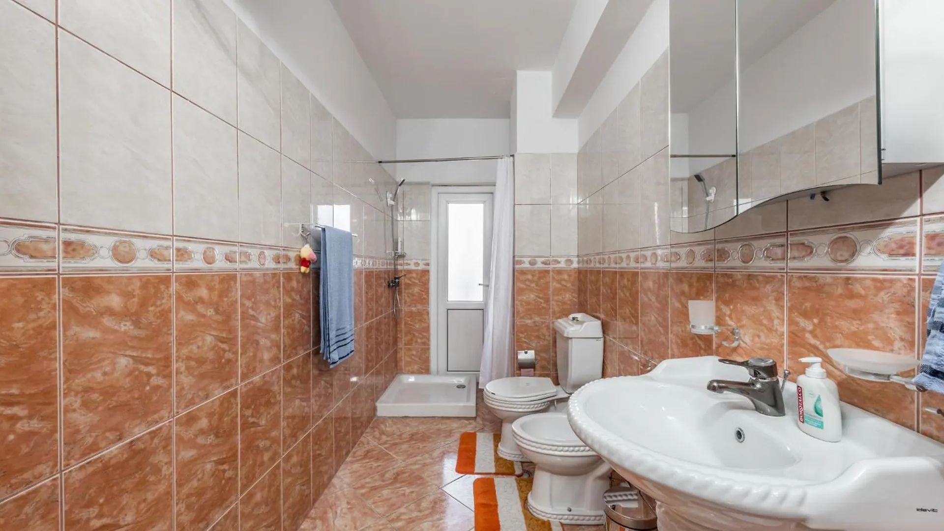 Premium Luxury Beachfront Apartments Durrës 0*,